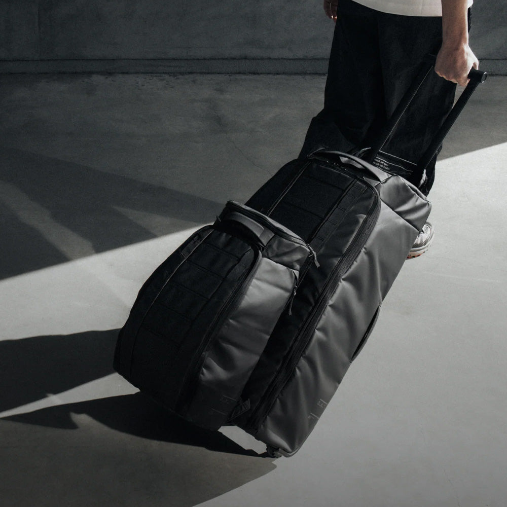 D_b_ Hugger Backpack 30L