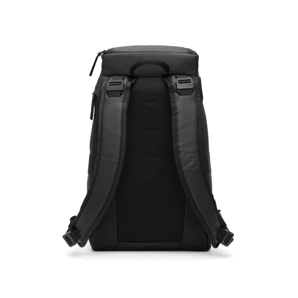 D_b_ Hugger Backpack 20L
