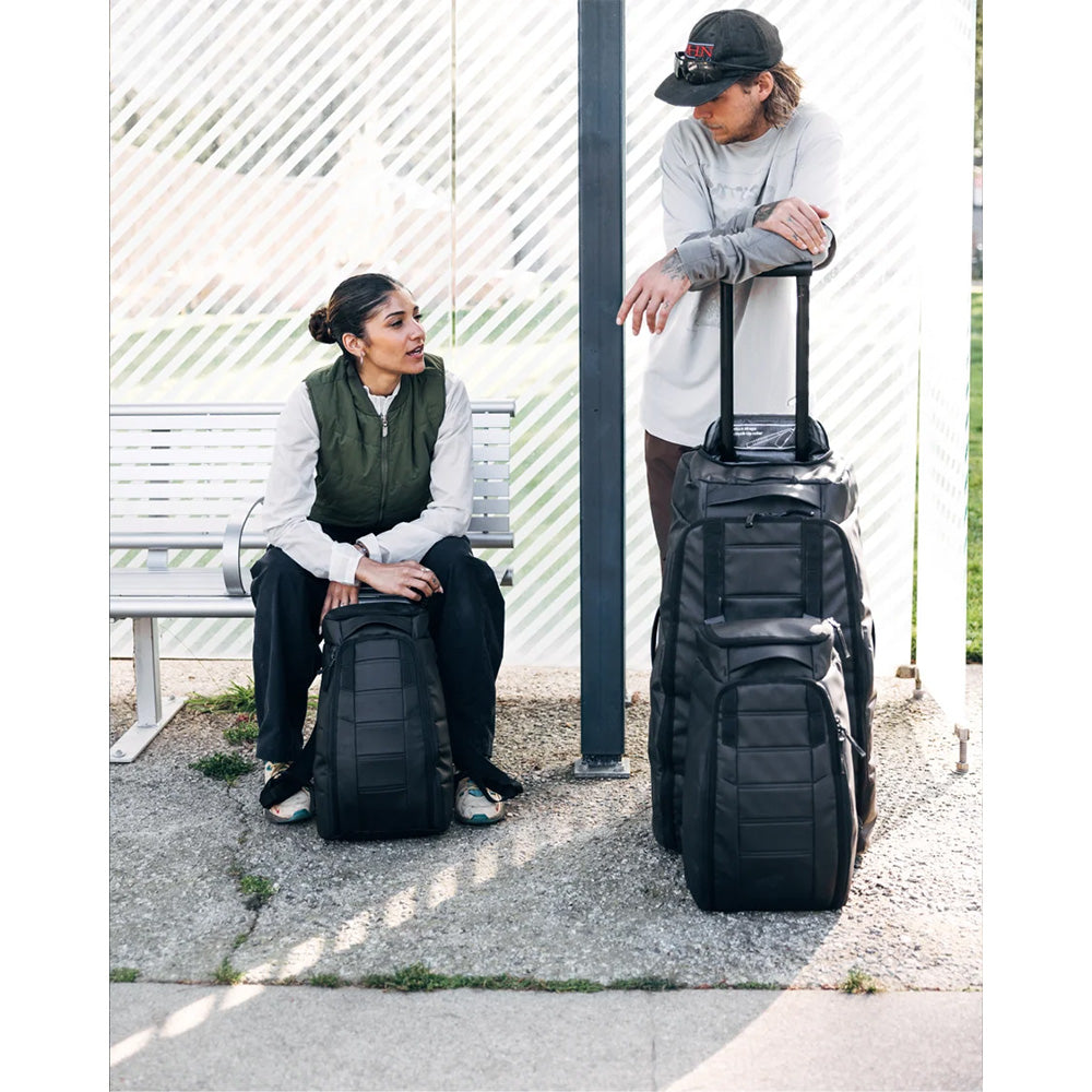 D_b_ Hugger Backpack 20L