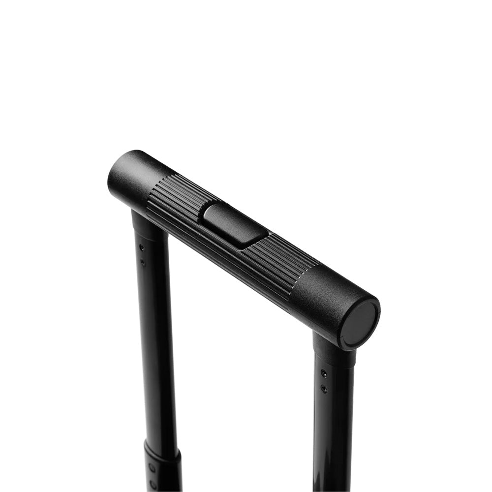 D_b_ Hugger Roller Bag Carry-On 40L