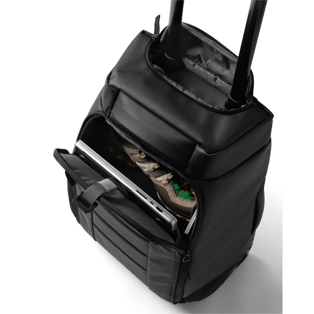 D_b_ Hugger Roller Bag Carry-On 40L